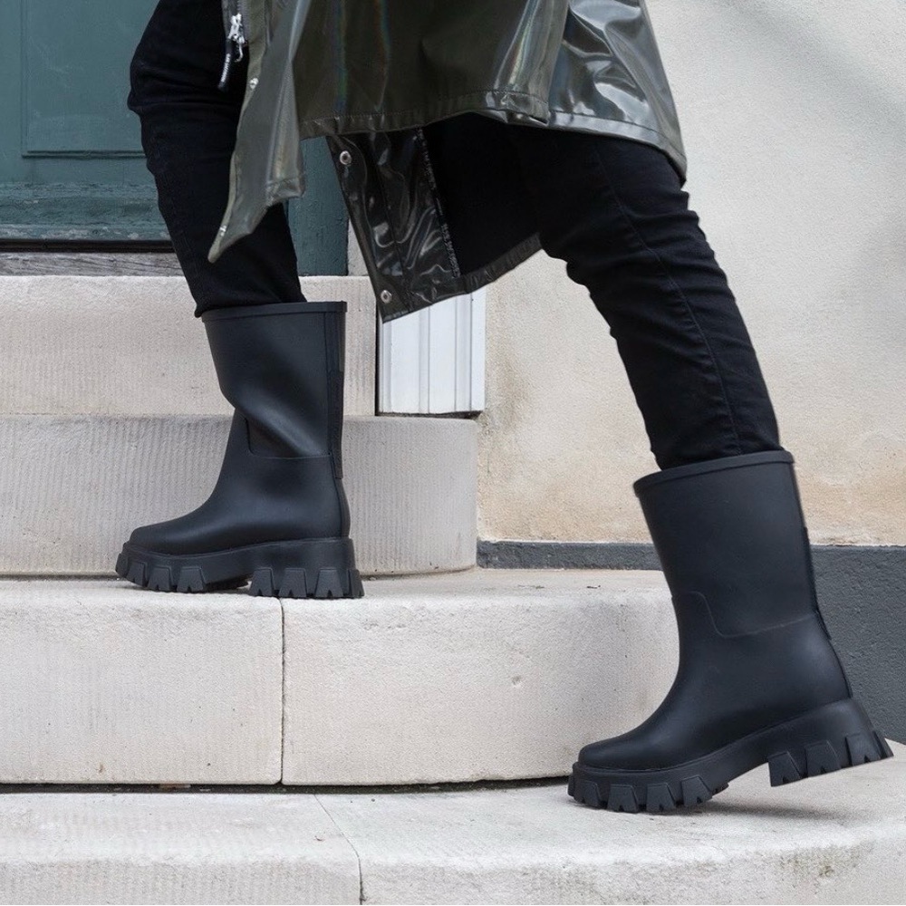 NWT ILSE JACOBSEN 3/4 RUBBER MOON CHELSEA BOOTS EURO 37 - Picture 6 of 15